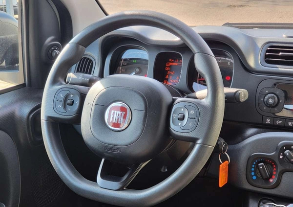 Fiat Panda cena 49900 przebieg: 46004, rok produkcji 2019 z Kościan małe 466